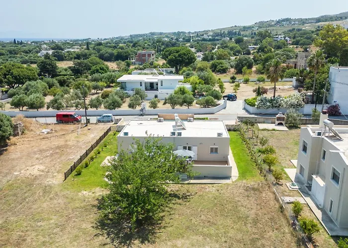 Stone And Sea Retreat Serenity- Modern Stone * Cós