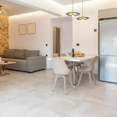 Stone And Sea Retreat Serenity- Modern Stone Kosz