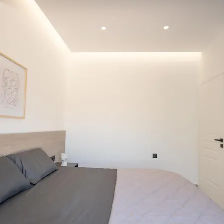 Nyaraló Stone And Sea Retreat Serenity- Modern Stone