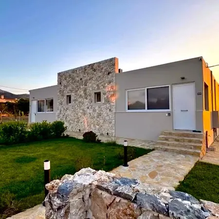 Casa de Férias Stone And Sea Retreat Serenity- Modern Stone *